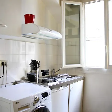 Charming Duplex In The Sentier Апартаменты *