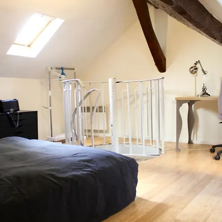 Charming Duplex In The Sentier